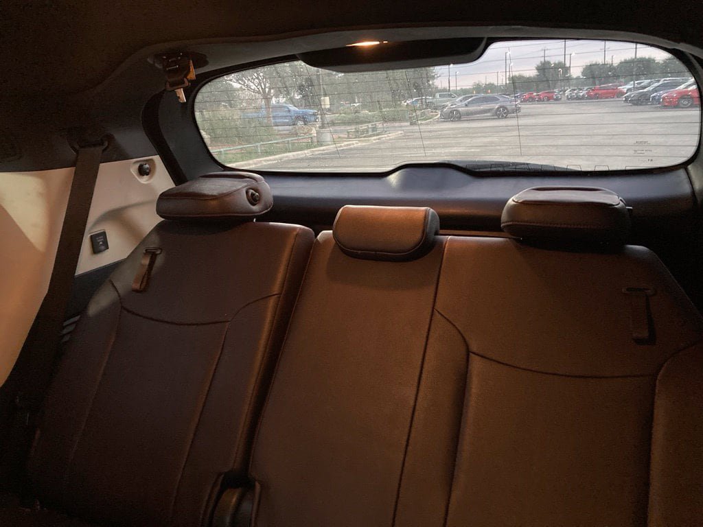 Certified 2024 Toyota Sienna Platinum FWD image 11