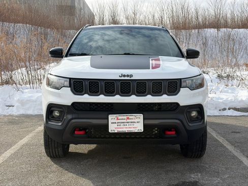 Used 2023 Jeep Compass Trailhawk image 2