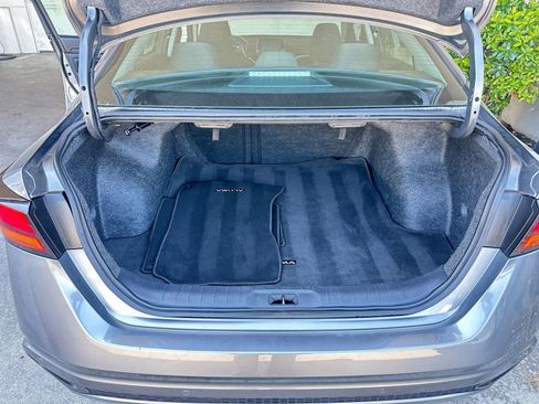 Used 2024 Nissan Altima 2.5 SV image 31