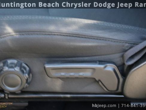 Used 2022 Jeep Gladiator Willys image 36