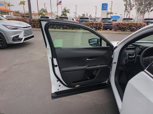 New 2026 Lexus UX 300h FWD image 13