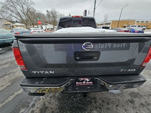 Used 2013 Nissan Titan SV w/ SV Value Truck Pkg image 7