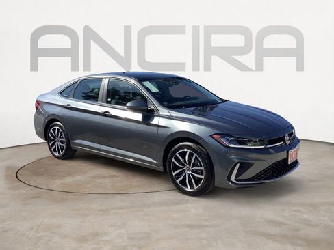 New 2026 Volkswagen Jetta SE FWD image 2