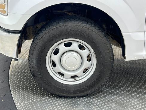 Used 2017 Ford F150 XLT w/ Trailer Tow Package image 35