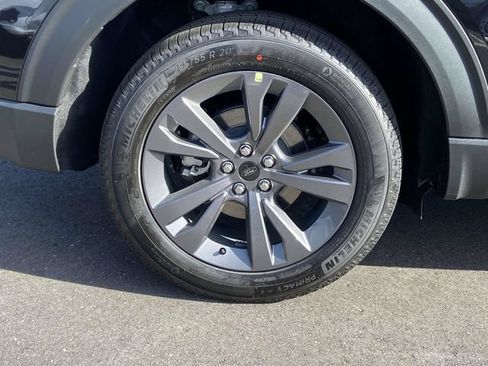New 2026 Ford Explorer Active w/ Active Comfort Package AWD/4WD image 18