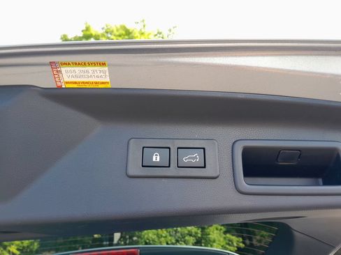 Used 2026 Subaru Forester Premium AWD/4WD image 32