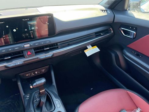 New 2025 Kia K4 GT-Line image 13