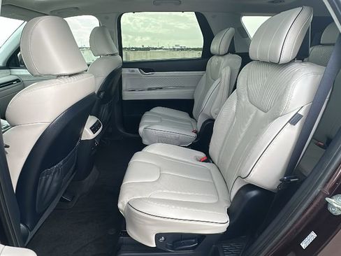 Used 2024 Hyundai Palisade Calligraphy FWD image 31