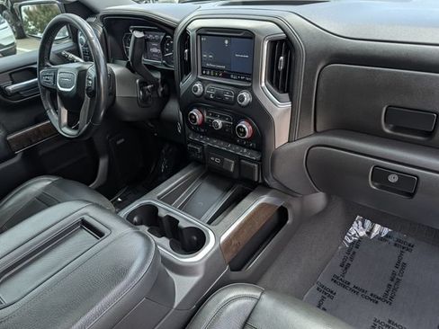 Used 2022 GMC Sierra 1500 Denali w/ Driver Alert Package II AWD/4WD image 30