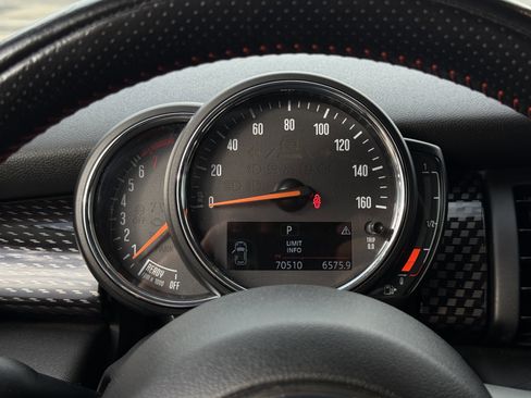 Used 2019 MINI Cooper S image 19