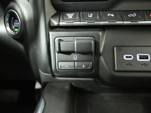 Used 2020 Chevrolet Silverado 3500 High Country w/ Z71 Off-Road Package image 33