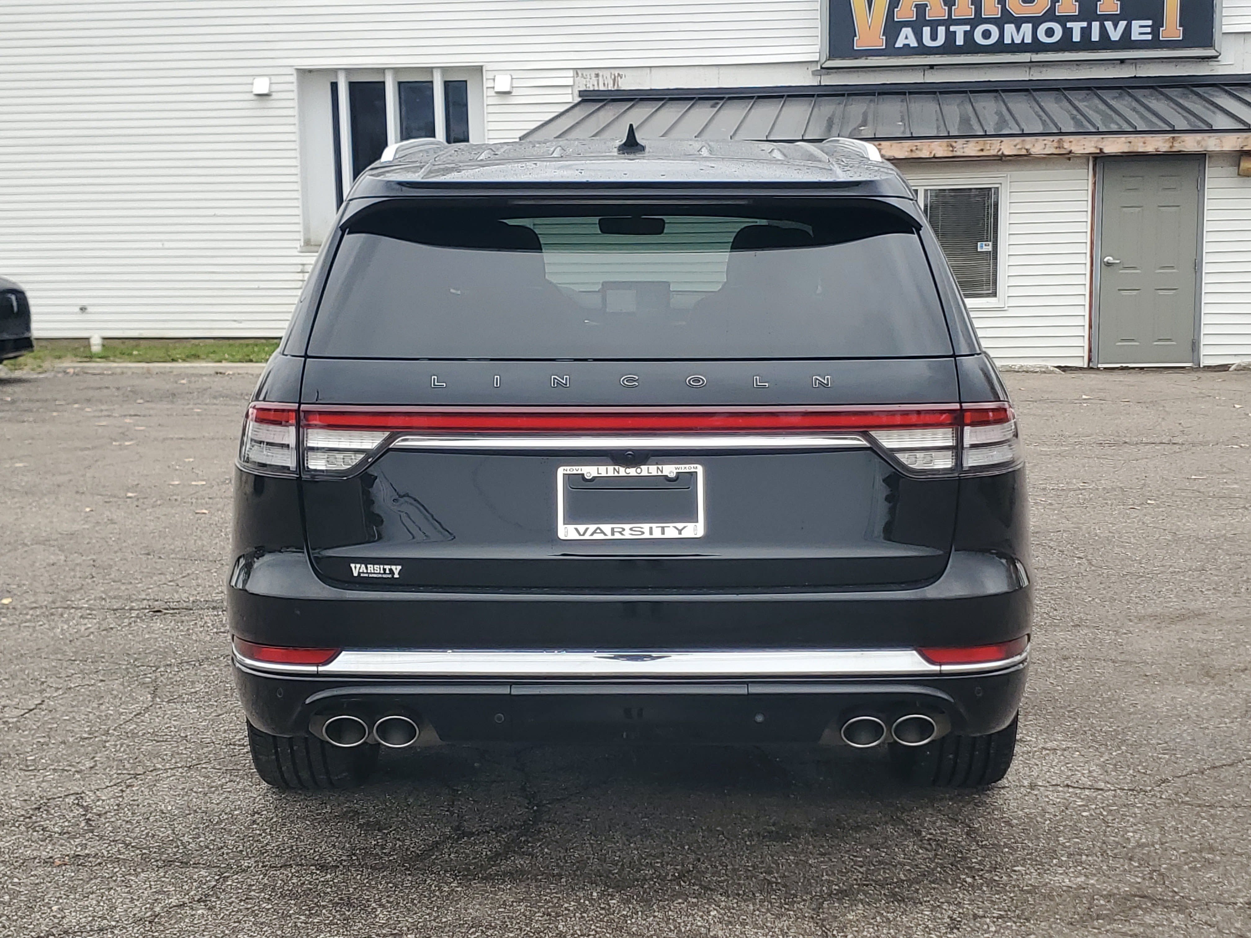 Certified 2023 Lincoln Aviator Black Label w/ Dynamic Handling Package AWD/4WD image 5