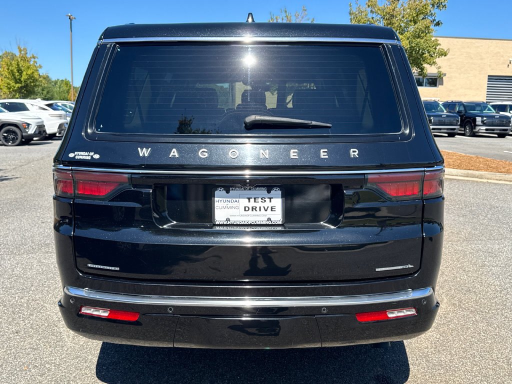 Used 2023 Jeep Wagoneer L Series II AWD/4WD image 33