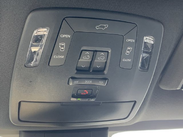 Used 2026 Toyota Sienna XSE AWD/4WD image 31