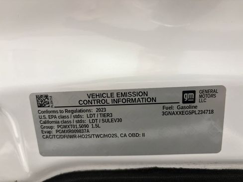 Used 2023 Chevrolet Equinox Premier AWD/4WD image 20