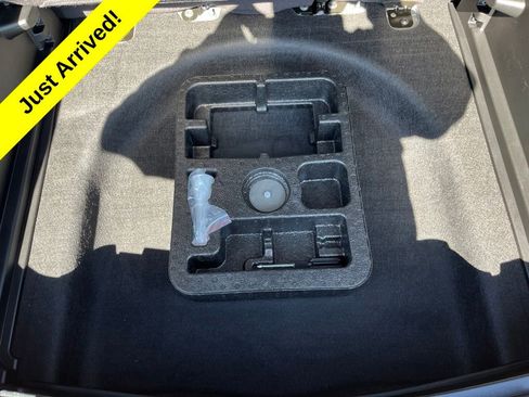 Used 2023 Jeep Compass Limited AWD/4WD image 16