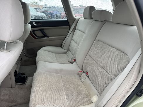 Used 2005 Subaru Outback 2.5i AWD/4WD image 33