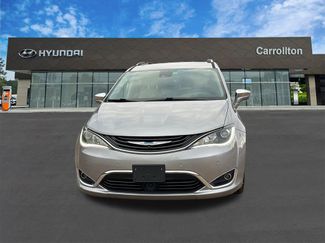 Used 2018 Chrysler Pacifica Limited w/ Advanced Safetytec Group video 2