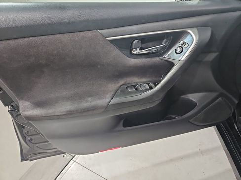 Used 2013 Nissan Altima 2.5 SV image 11