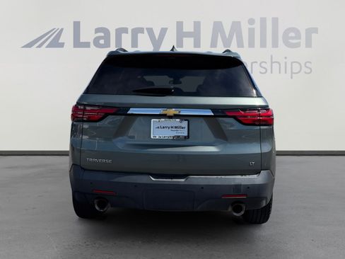 Used 2023 Chevrolet Traverse LT image 4