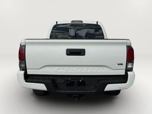 Used 2020 Toyota Tacoma TRD Sport image 5