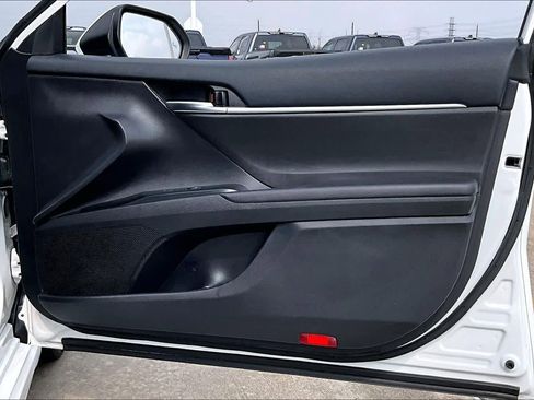 Certified 2020 Toyota Camry SE w/ Convenience Package image 23