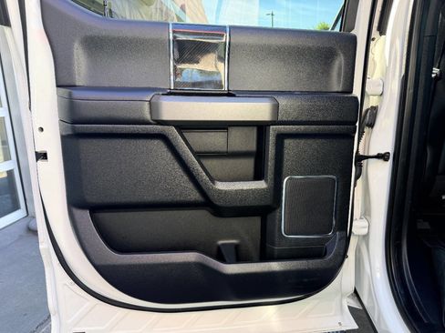 Used 2020 Ford F250 Platinum w/ FX4 Off-Road Package AWD/4WD image 33