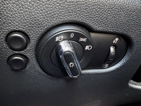 Used 2016 MINI Cooper 2-Door Hardtop image 14