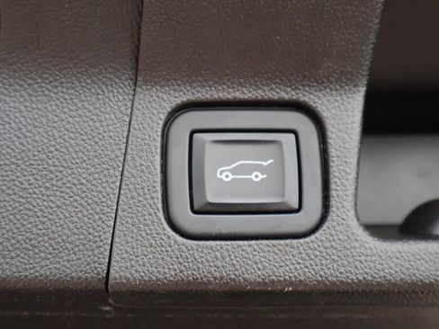 Used 2023 GMC Acadia Denali w/ Black Diamond Edition AWD/4WD image 17