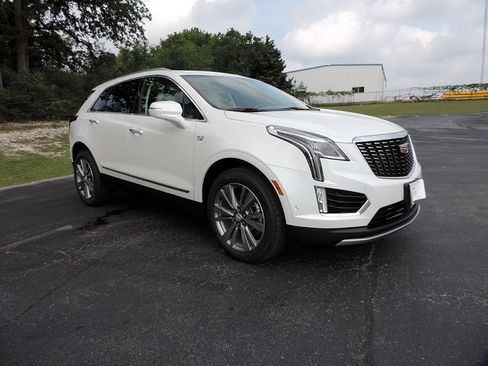 New 2026 Cadillac XT5 Premium Luxury FWD image 3
