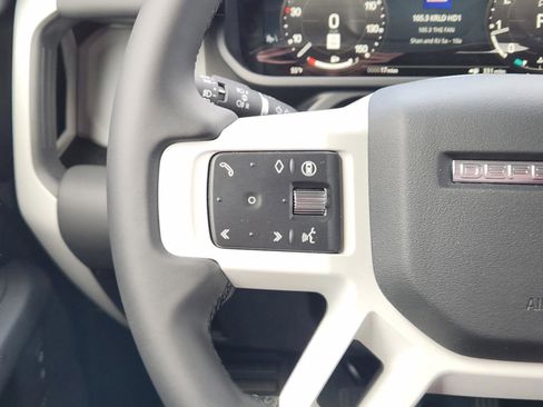 New 2025 Land Rover Defender 110 X-Dynamic SE image 21