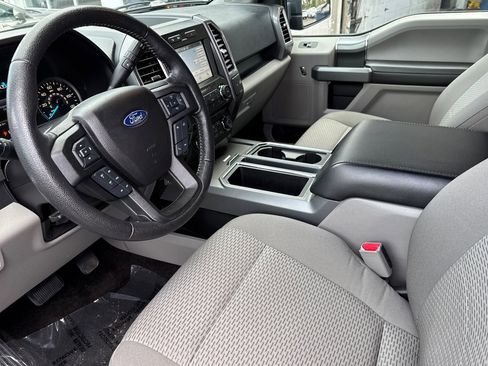 Used 2016 Ford F150 XLT w/ Equipment Group 302A Luxury image 10