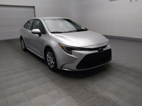 Used 2021 Toyota Corolla LE image 13