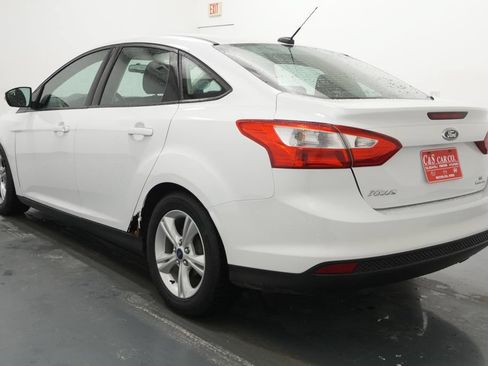 Used 2014 Ford Focus SE FWD image 6