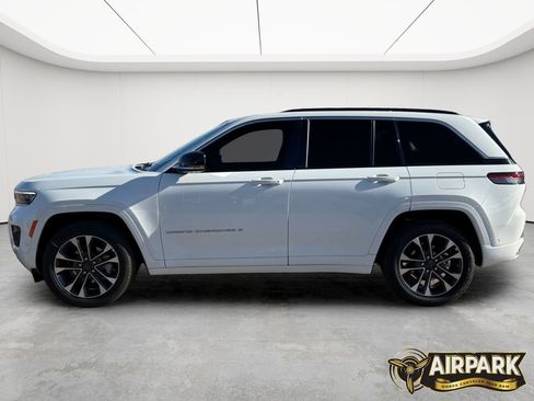 New 2025 Jeep Grand Cherokee Overland w/ Adv Protech Group III AWD/4WD image 8