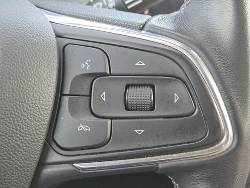 Certified 2023 Buick Encore GX Preferred w/ Cold Weather Comfort Package FWD image 12