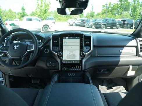 New 2026 RAM 2500 Big Horn AWD/4WD image 22