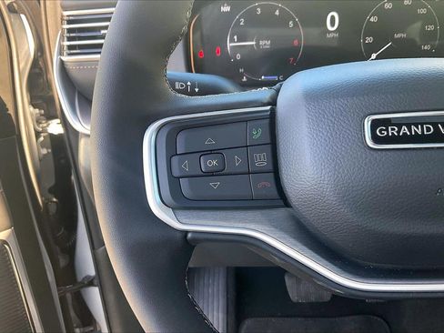New 2026 Jeep Grand Wagoneer L Limited AWD/4WD image 31