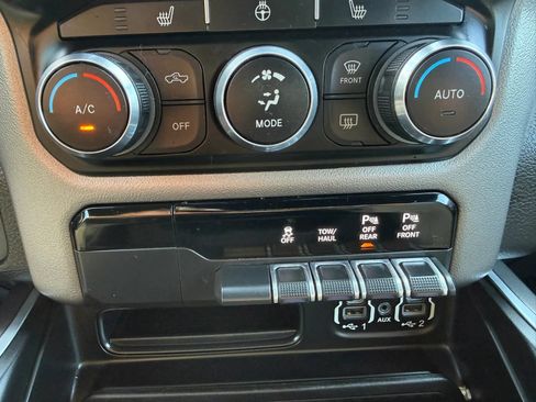 Used 2020 RAM 1500 Big Horn AWD/4WD image 25