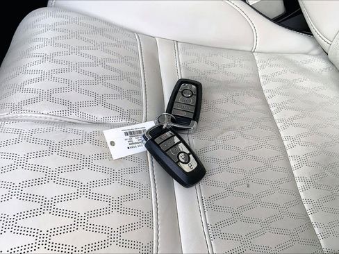 Used 2023 Lincoln Navigator L Black Label image 14