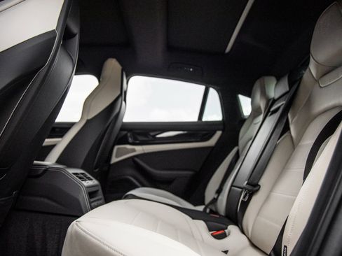 Certified 2025 Porsche Panamera image 29