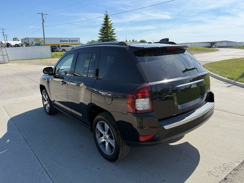 Used 2016 Jeep Compass High Altitude FWD image 7