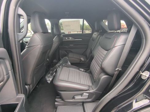 New 2026 Ford Explorer ST-Line w/ ST-Line Street Pack RWD image 15