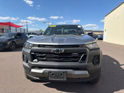 Used 2023 Chevrolet Colorado Trail Boss w/ Technology Package image 4