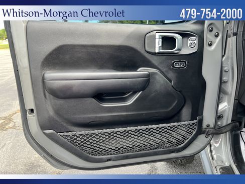 Used 2021 Jeep Gladiator Rubicon AWD/4WD image 17
