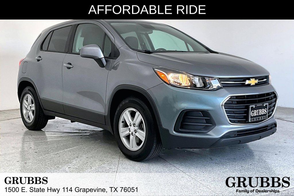 Used 2020 Chevrolet Trax LS w/ Tint and Cruise Package FWD image 1