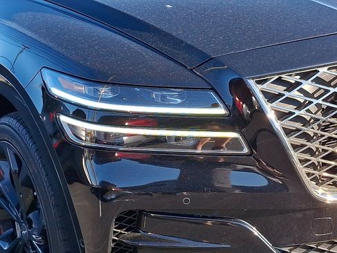 Certified 2024 Genesis GV80 3.5T Prestige Signature AWD/4WD image 9