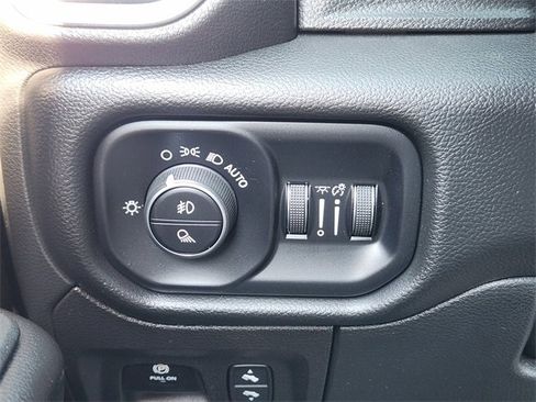 Used 2025 RAM 1500 Lone Star image 22