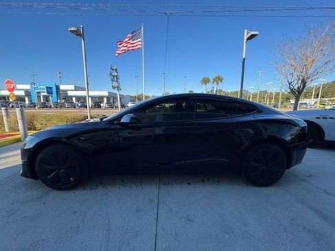 Used 2022 Tesla Model S Base image 16