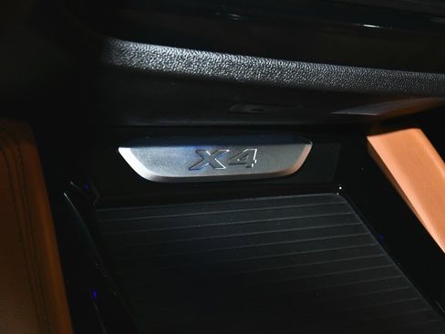 Used 2025 BMW X4 xDrive30i image 49